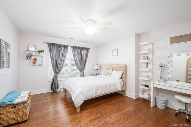 1016 Forest Glen, New Windsor, NY 12553