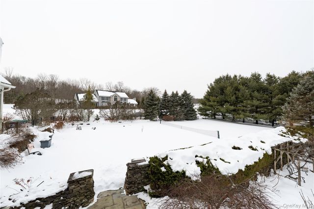 1016 Forest Glen, New Windsor, NY 12553