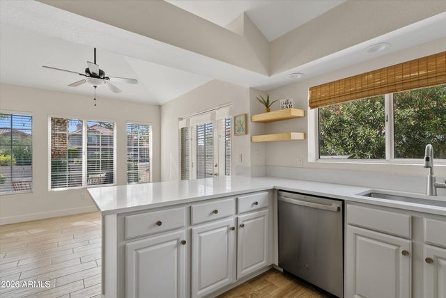 8515 S MAPLE Avenue, Tempe, AZ 85284