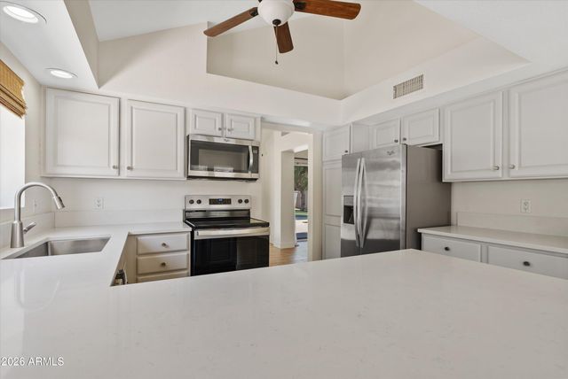 8515 S MAPLE Avenue, Tempe, AZ 85284