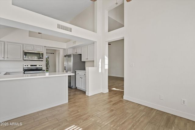 8515 S MAPLE Avenue, Tempe, AZ 85284