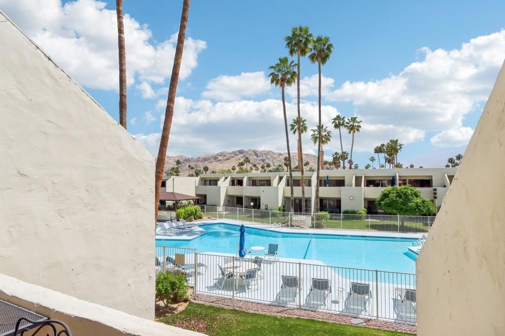 1655 E Palm Canyon Drive 114, Palm Springs, CA 92264