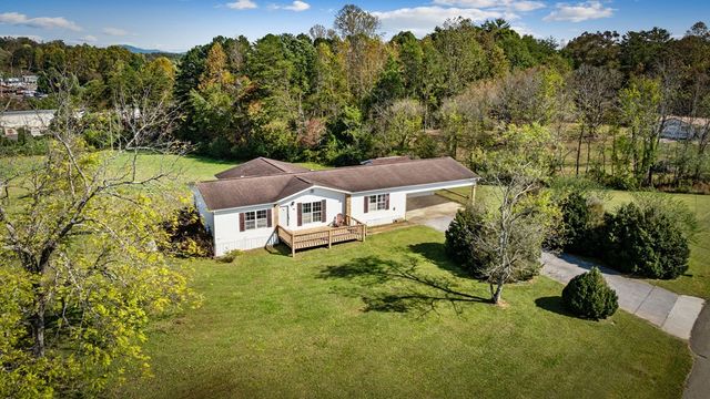 121,165 Orchard Boulevard, Blue Ridge, GA 30513