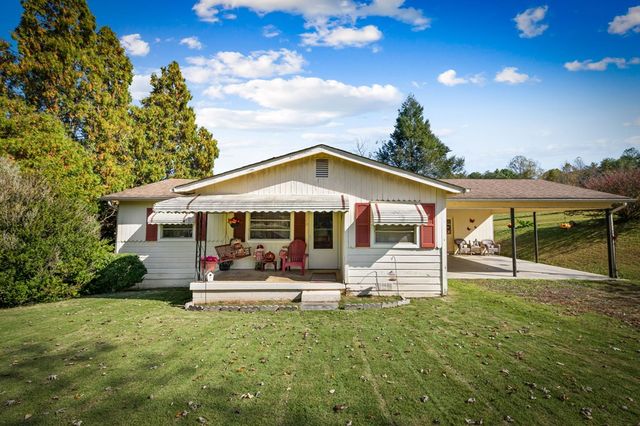 121,165 Orchard Boulevard, Blue Ridge, GA 30513