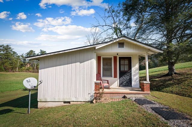 121,165 Orchard Boulevard, Blue Ridge, GA 30513