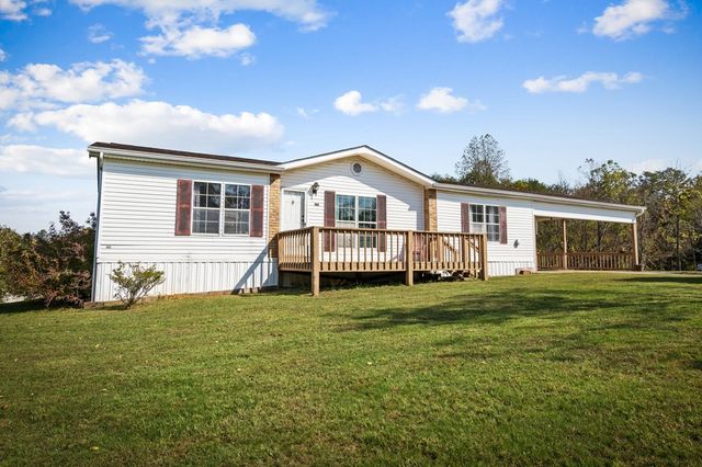 121,165 Orchard Boulevard, Blue Ridge, GA 30513