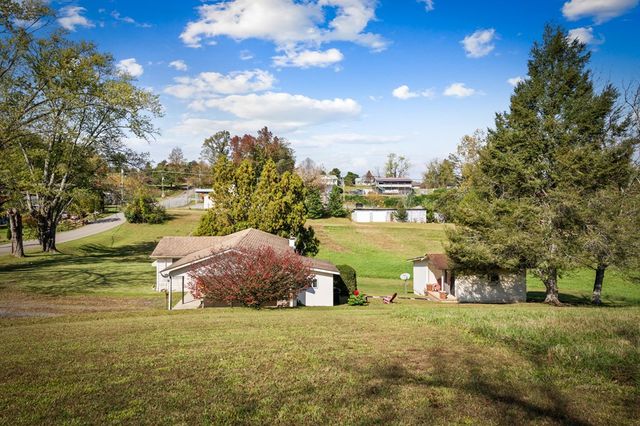 121,165 Orchard Boulevard, Blue Ridge, GA 30513