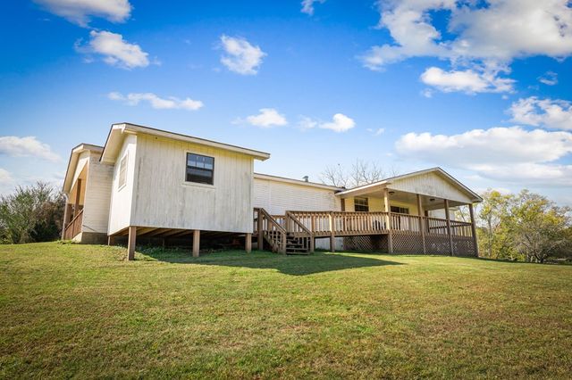 121,165 Orchard Boulevard, Blue Ridge, GA 30513