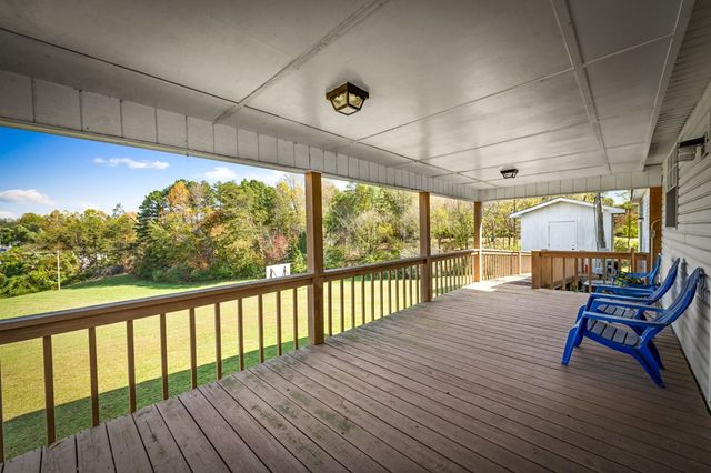 121,165 Orchard Boulevard, Blue Ridge, GA 30513