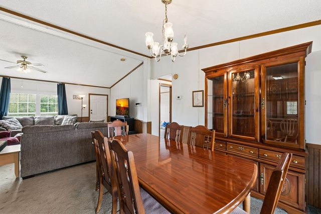 121,165 Orchard Boulevard, Blue Ridge, GA 30513