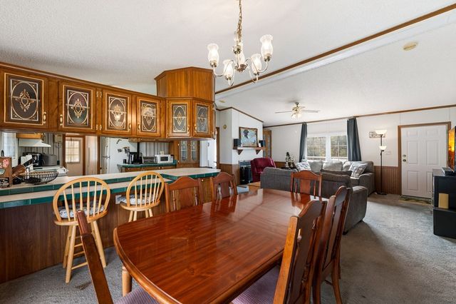 121,165 Orchard Boulevard, Blue Ridge, GA 30513