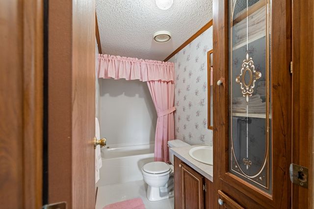 121,165 Orchard Boulevard, Blue Ridge, GA 30513