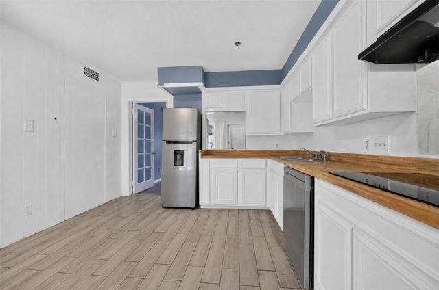7205 Beechnut Street D, Houston, TX 77074