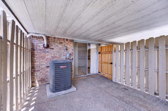 7205 Beechnut Street D, Houston, TX 77074