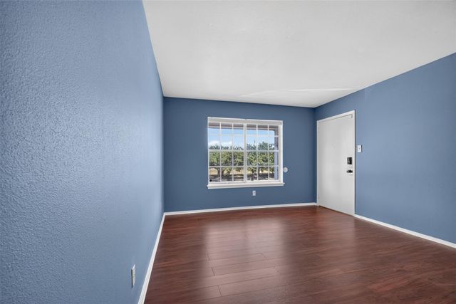 7205 Beechnut Street D, Houston, TX 77074