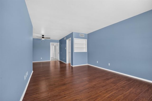7205 Beechnut Street D, Houston, TX 77074