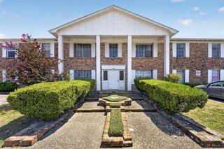 7205 Beechnut Street D, Houston, TX 77074