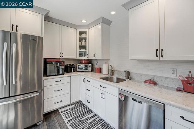 1124 Oakmont Dr 2, Walnut Creek, CA 94595