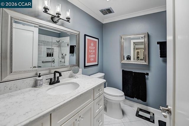 1124 Oakmont Dr 2, Walnut Creek, CA 94595