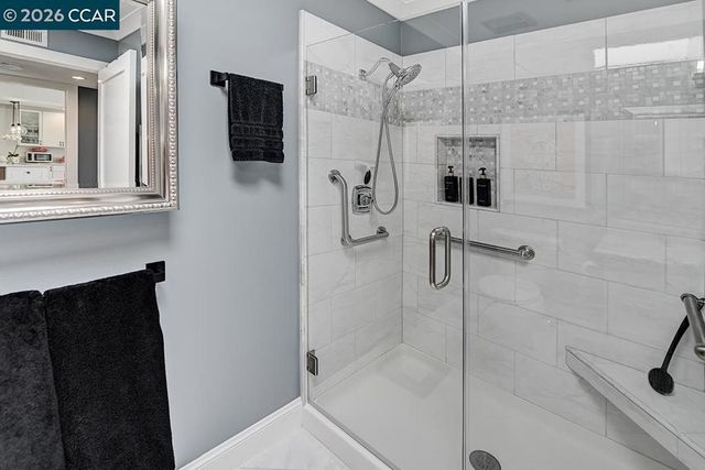 1124 Oakmont Dr 2, Walnut Creek, CA 94595