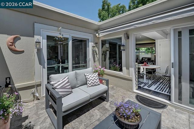 1124 Oakmont Dr 2, Walnut Creek, CA 94595