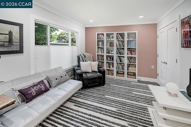 1124 Oakmont Dr 2, Walnut Creek, CA 94595