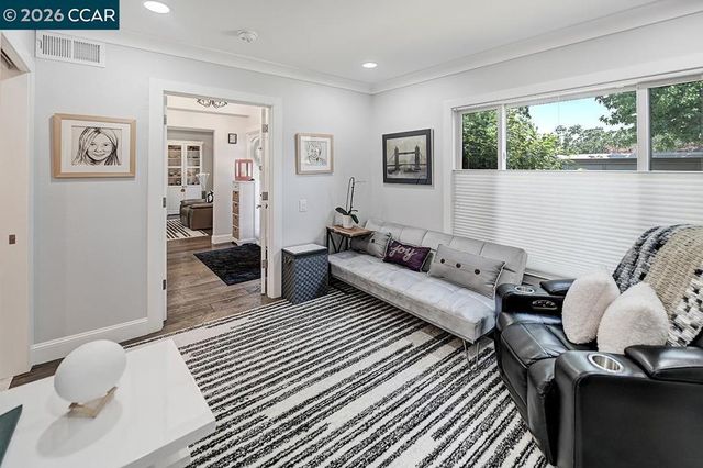 1124 Oakmont Dr 2, Walnut Creek, CA 94595