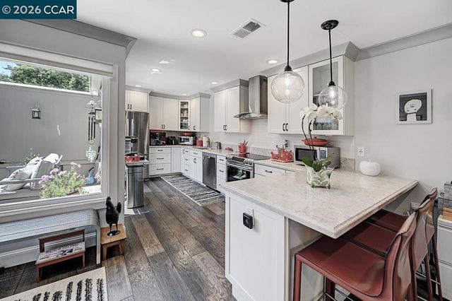1124 Oakmont Dr 2, Walnut Creek, CA 94595