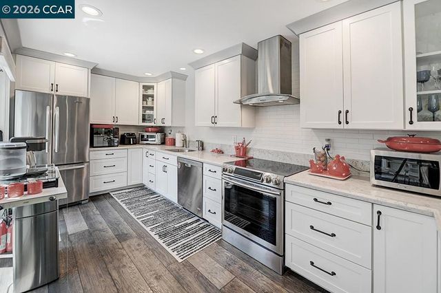 1124 Oakmont Dr 2, Walnut Creek, CA 94595