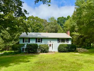 105 Chesterfield Road, East Lyme, CT 06333