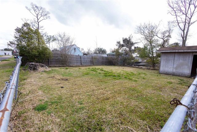 592 Cass Street, Sulphur, LA 70663