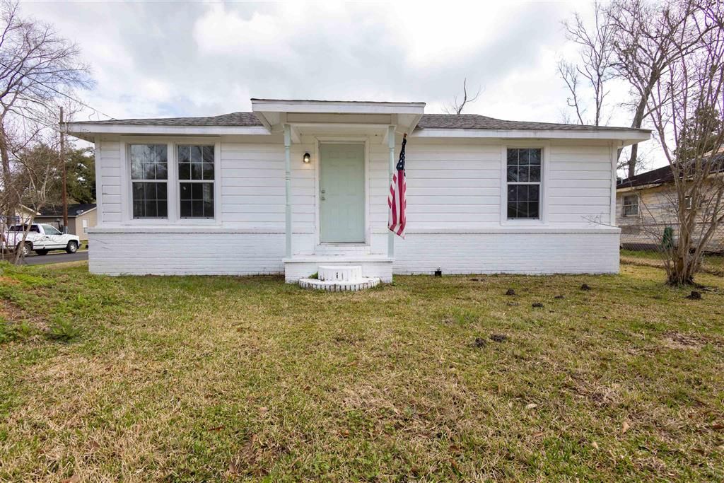 592 Cass Street, Sulphur, LA 70663