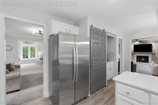 7829 Hillside Lakes Drive, Hamburg Township, MI 48116