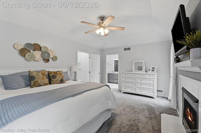 7829 Hillside Lakes Drive, Hamburg Township, MI 48116