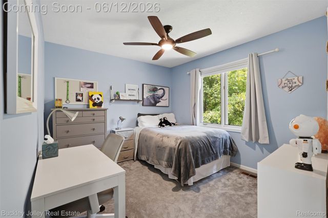 7829 Hillside Lakes Drive, Hamburg Township, MI 48116
