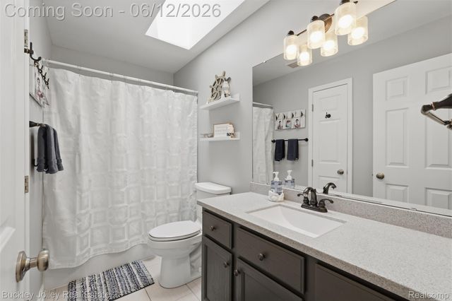 7829 Hillside Lakes Drive, Hamburg Township, MI 48116