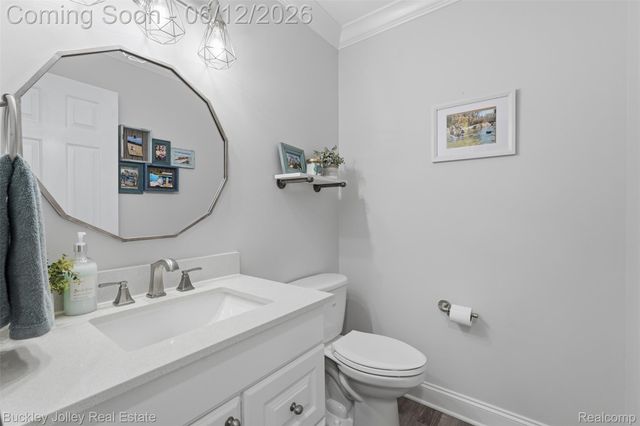 7829 Hillside Lakes Drive, Hamburg Township, MI 48116