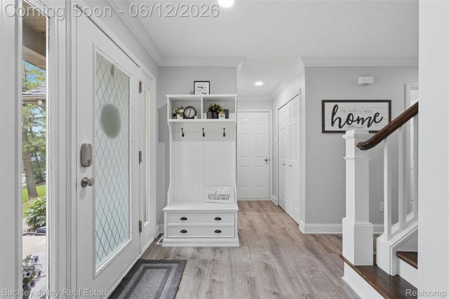 7829 Hillside Lakes Drive, Hamburg Township, MI 48116