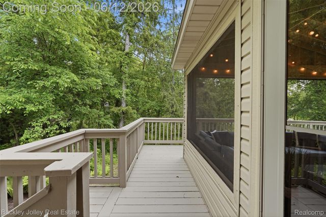 7829 Hillside Lakes Drive, Hamburg Township, MI 48116