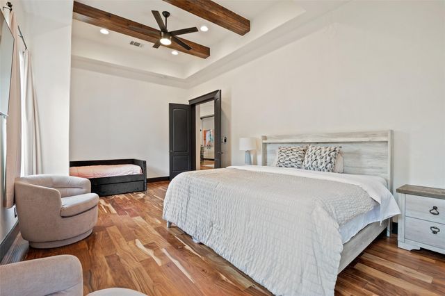 1310 Minnie DR, Austin, TX 78732