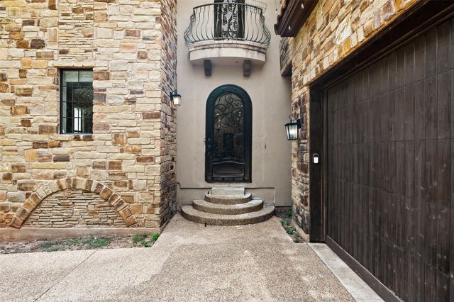1310 Minnie DR, Austin, TX 78732