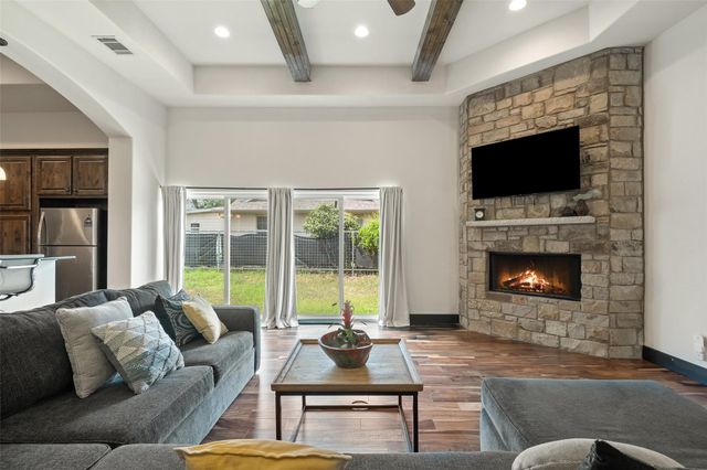 1310 Minnie DR, Austin, TX 78732