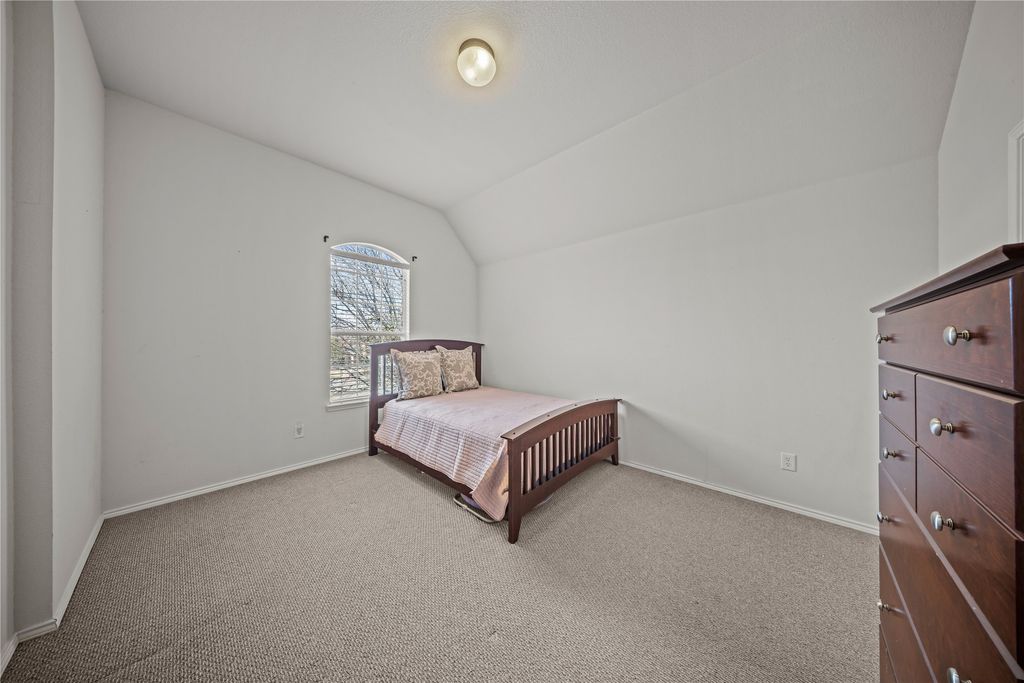 Image 29 of property listing at 656 Memorial Hill Way, Murphy, TX 75094
