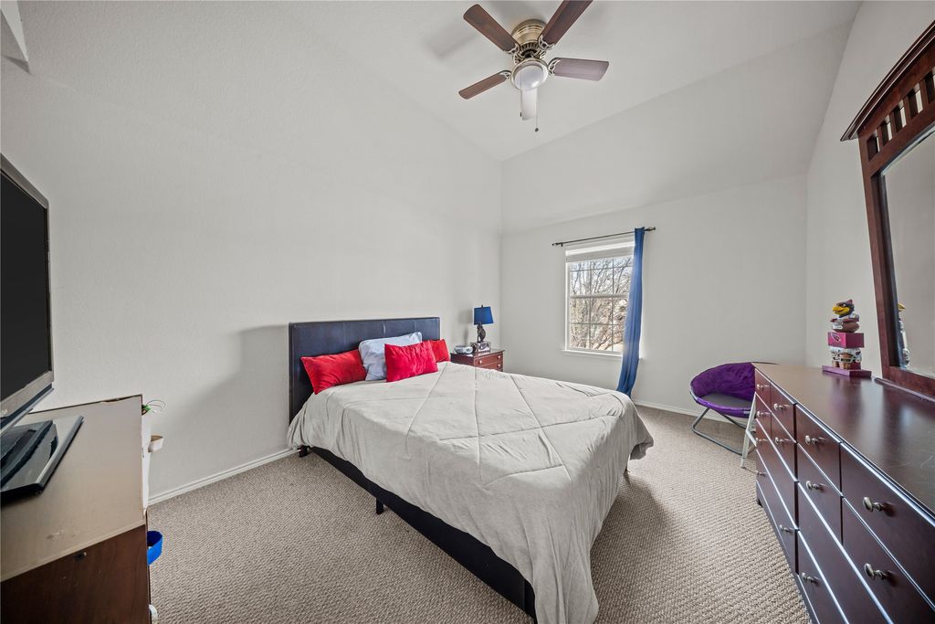 Image 30 of property listing at 656 Memorial Hill Way, Murphy, TX 75094