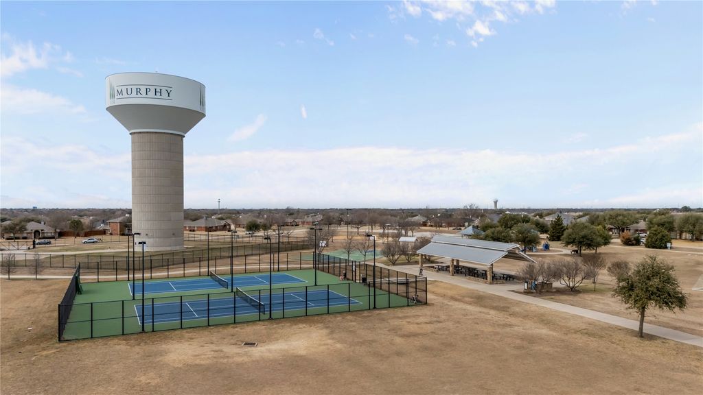 Image 34 of property listing at 656 Memorial Hill Way, Murphy, TX 75094