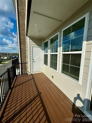7937 Reunion Row Drive, Charlotte, NC 28277