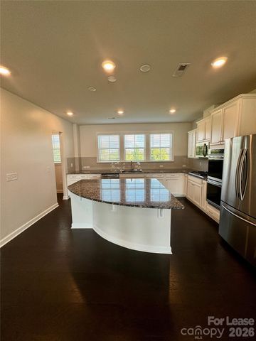 7937 Reunion Row Drive, Charlotte, NC 28277
