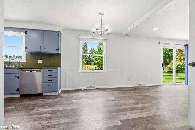7891 Autumnwood Street NW, North Canton, OH 44720