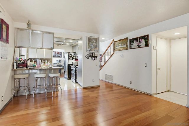 7544 Easthill Dr, San Diego, CA 92114