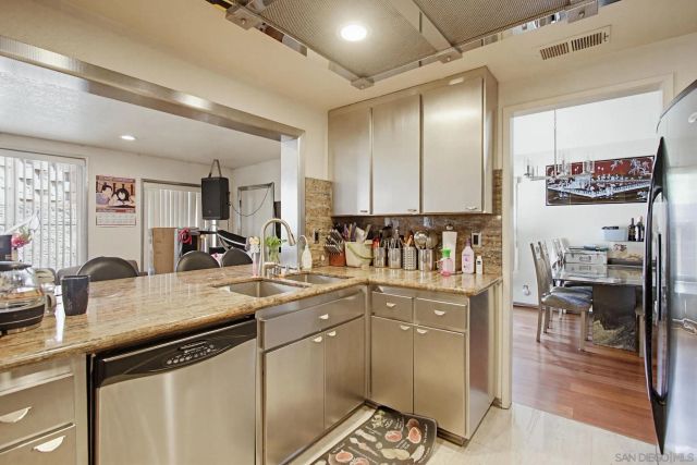 7544 Easthill Dr, San Diego, CA 92114